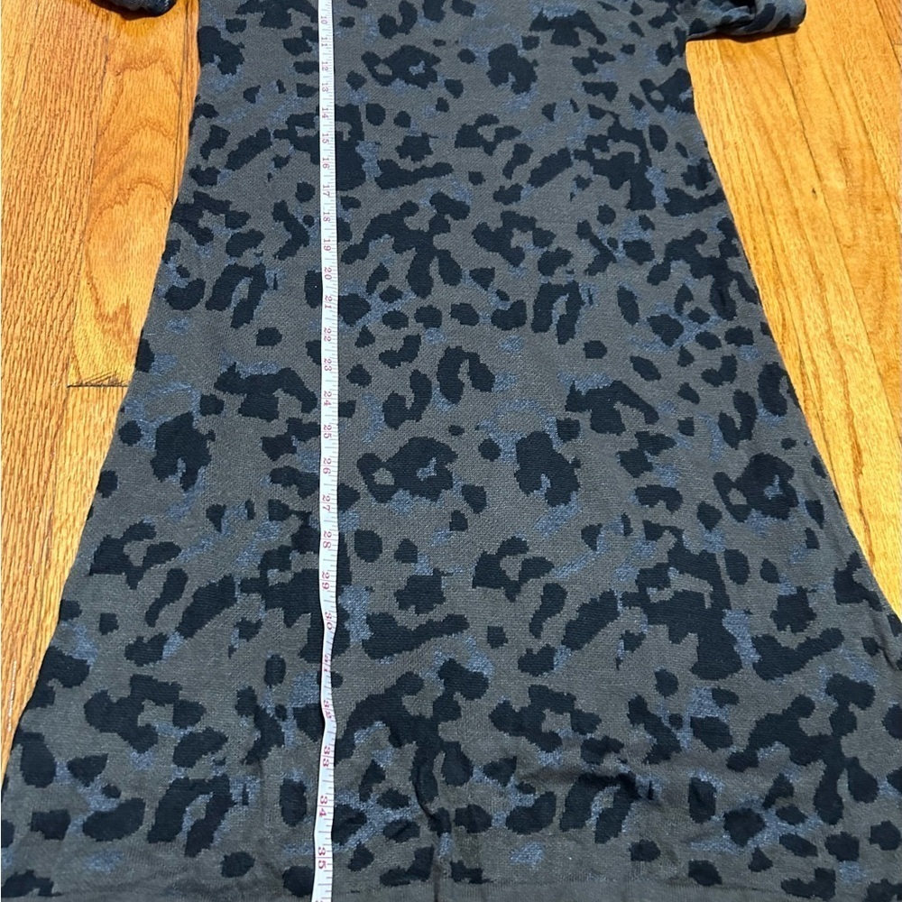 John and Jenn Soft Camouflage Knit Sweater Dress Size Medium - Picture 5 of 7